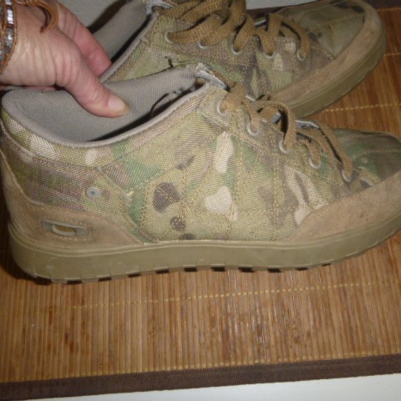 RARE OAKLEY  CAMO    CANVAS    SHOES Men\'s Size 12 main image 9